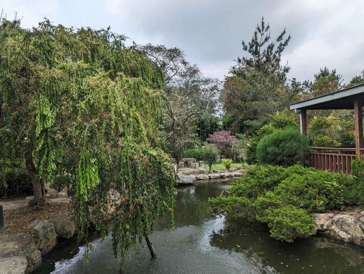 Flying Villa Nantou Exterior photo