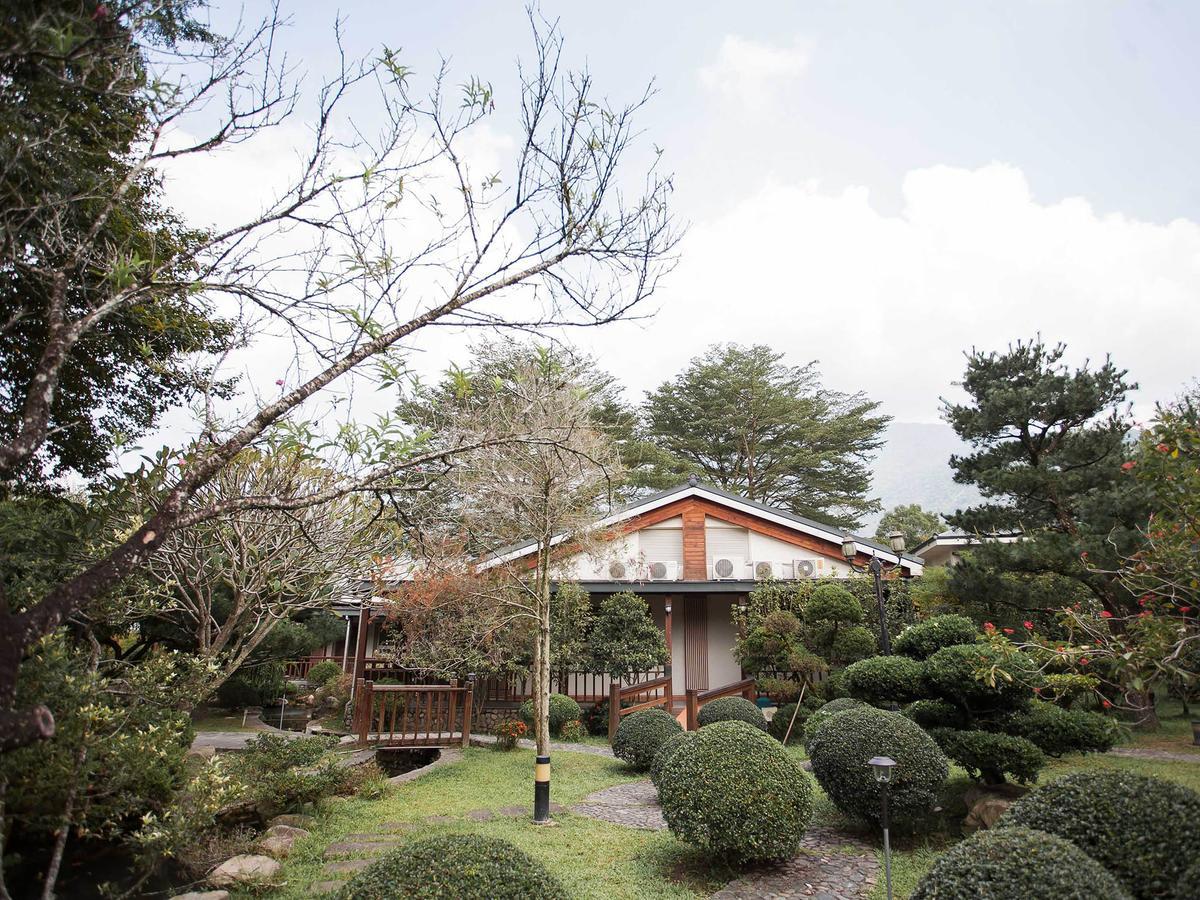 Flying Villa Nantou Exterior photo