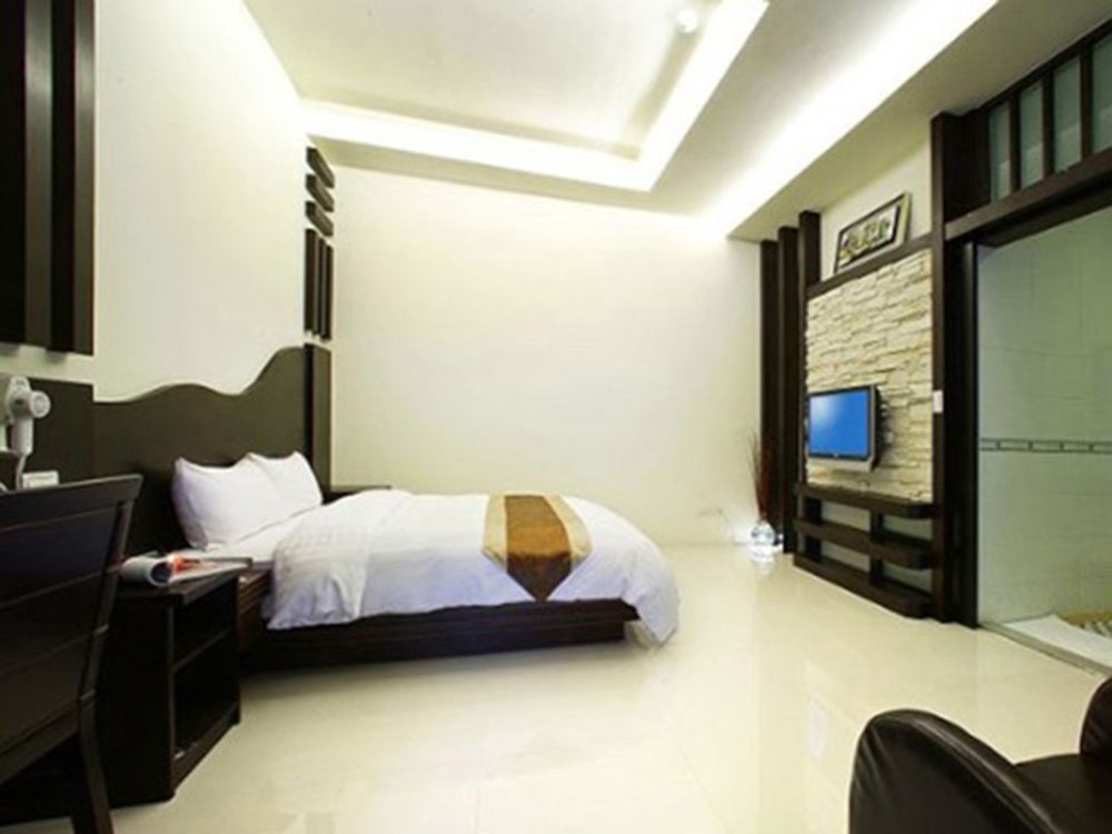 Flying Villa Nantou Exterior photo